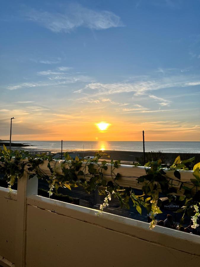 A View Of The Bay- Panoramic Sea Views- Sleeps 4 Apartment Westgate-on-Sea Exterior photo