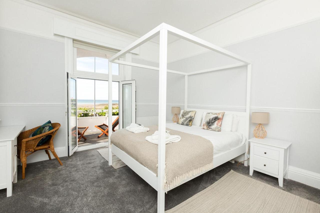 A View Of The Bay- Panoramic Sea Views- Sleeps 4 Apartment Westgate-on-Sea Exterior photo