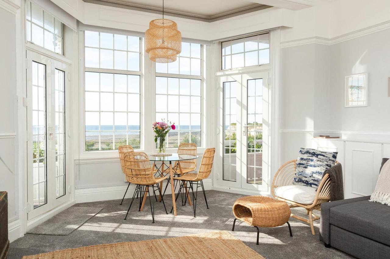 A View Of The Bay- Panoramic Sea Views- Sleeps 4 Apartment Westgate-on-Sea Exterior photo