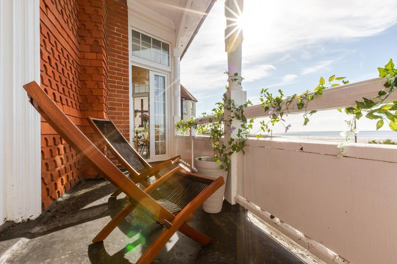 A View Of The Bay- Panoramic Sea Views- Sleeps 4 Apartment Westgate-on-Sea Exterior photo