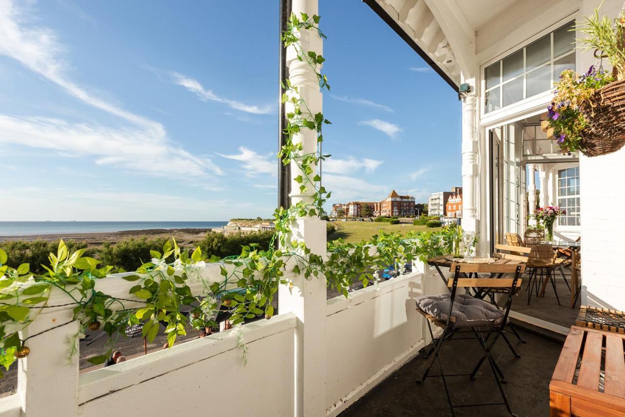 A View Of The Bay- Panoramic Sea Views- Sleeps 4 Apartment Westgate-on-Sea Exterior photo